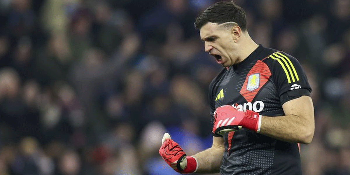 Isu Panas, Emi Martinez Bakal Comeback ke Arsenal?