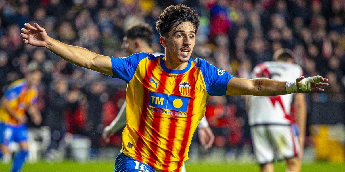 Valencia Selamatkan Poin di Vallecas Berkat Gol Brilian Diego Lopez